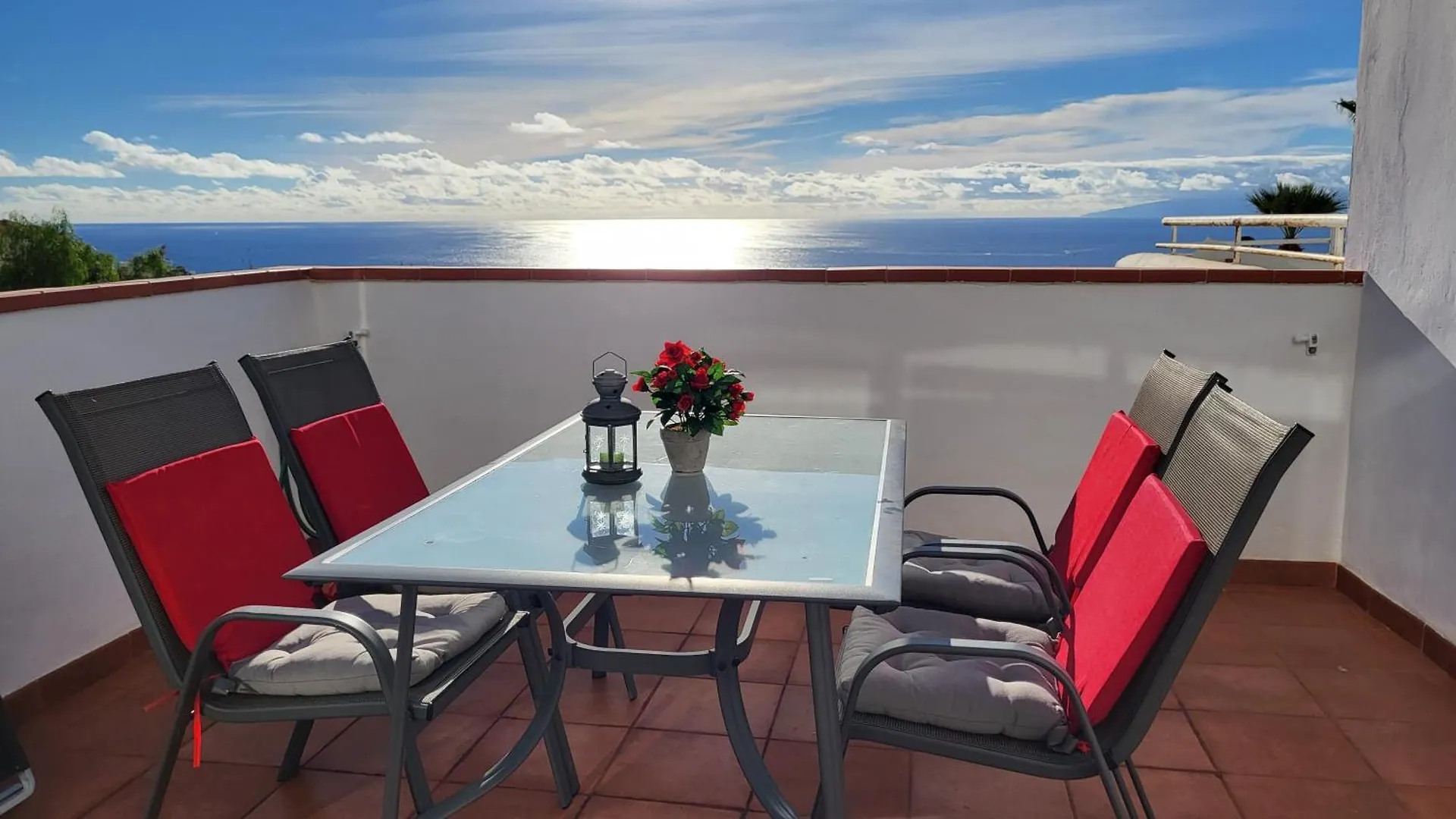 Fantastic Flat With Ocean View kontakter
